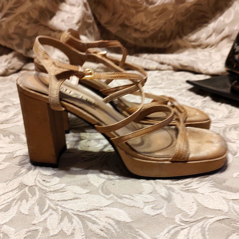 ⚜️ Stellar Vintage 90's Gold Satin Metallic Strappy Platform Block High Heels…